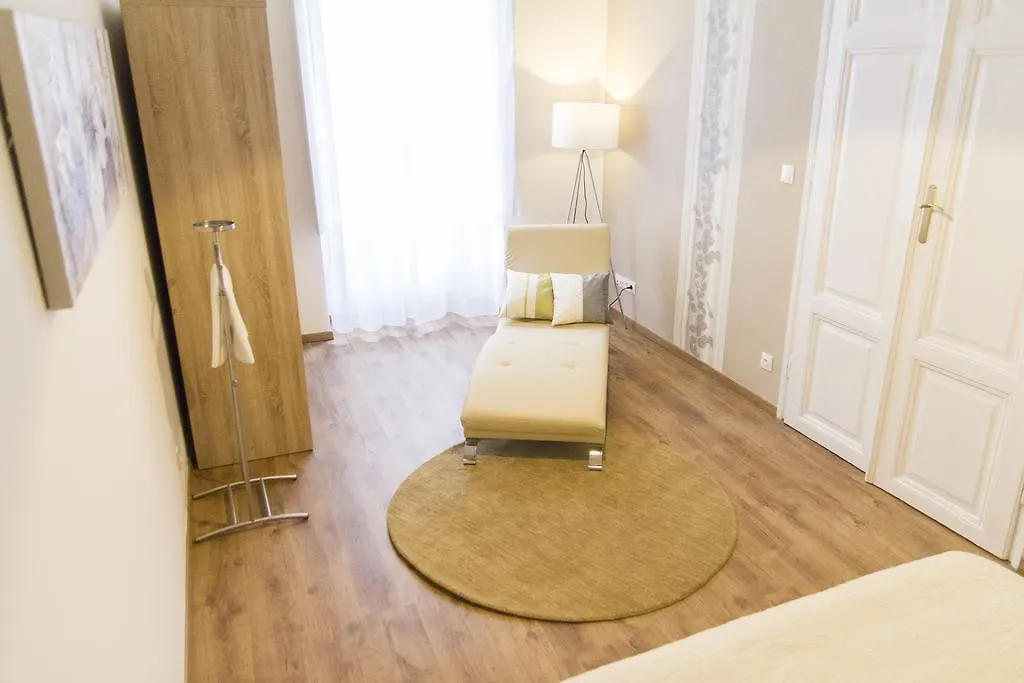 Luxury 2Br Apt By The Synagogue بودابست شقة