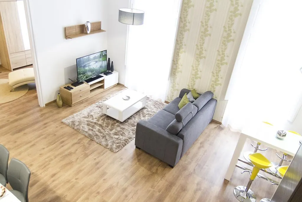 Luxury 2Br Apt By The Synagogue بودابست المجر