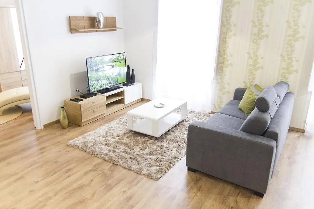 Luxury 2Br Apt By The Synagogue Budapest Hungary